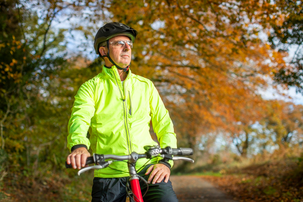 Why Reflective Clothing is Essential for Cyclists